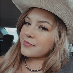 Meet your Posher, Malori